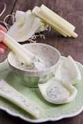 Batonnets de fenouil et céleri avec fromage à tartiner aux herbes